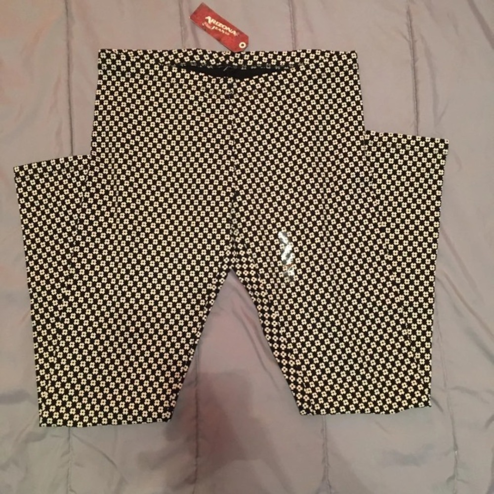 NWT Arizona Legging